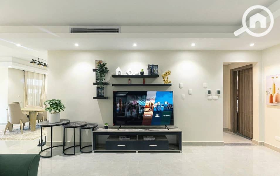 3 2bf1ba79-ecc6-43d2-b471-d7eaf66d8a20. jpg