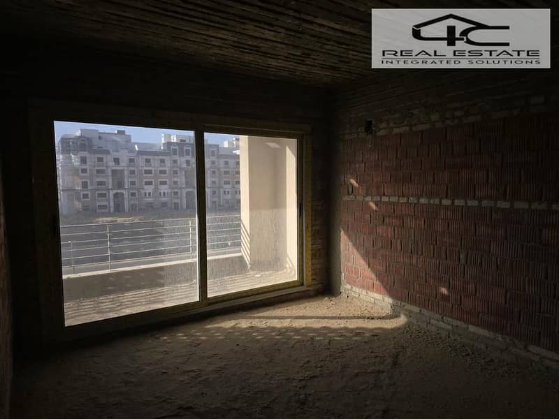 5 dff833d9-4b15-4327-9d64-af101d34a6a0. jpg