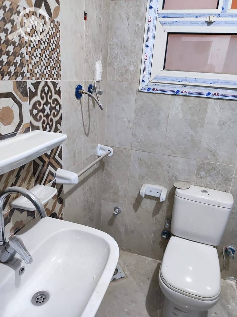 9 WhatsApp Image 2025-12-06 at 12.42. 44_bed746fa. jpg