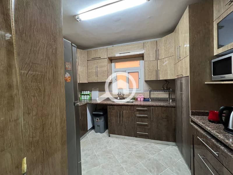 4 63c39569-3aed-4ad5-8ff0-ba30e24e1f34. jpg