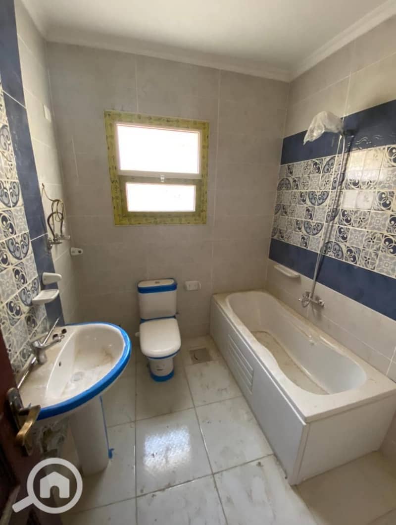 6 WhatsApp Image 2025-11-24 at 11.27. 30_cc00d808. jpg