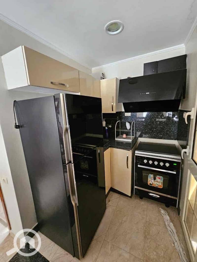 4 1017f04a-81ea-4a8e-b754-fd247856169e. jpg