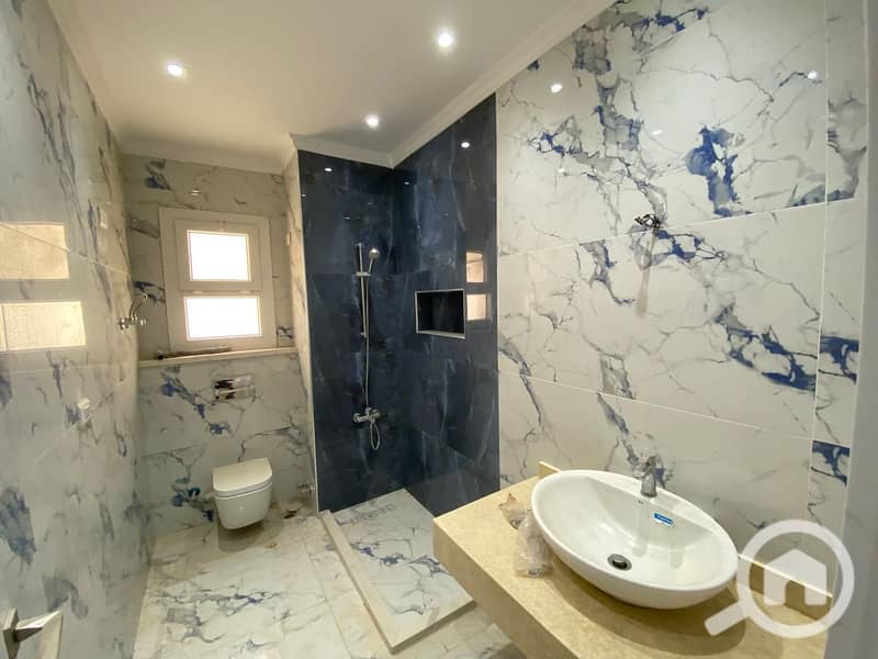 13 WhatsApp Image 2025-10-30 at 10.00. 05_f1caf8a2. jpg