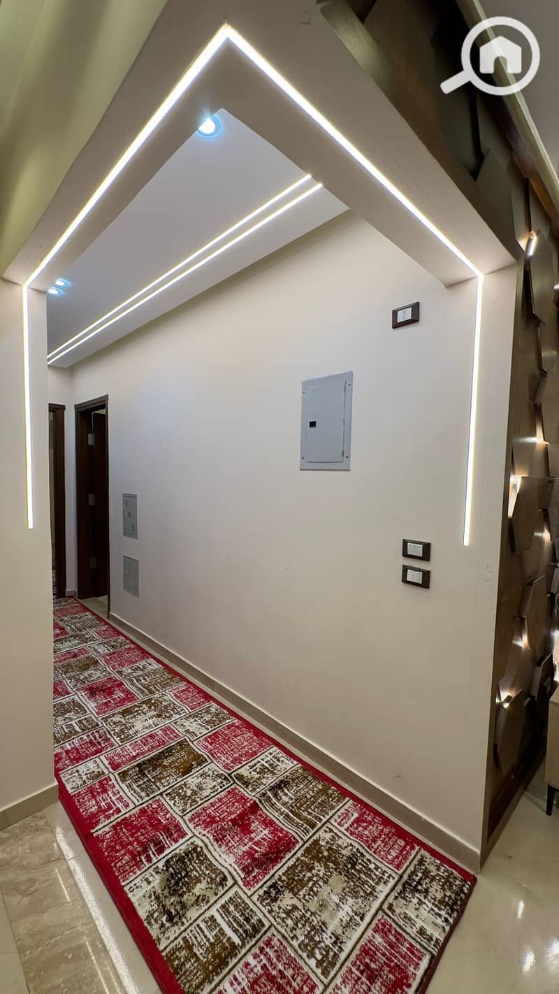 18 e92a8e11-d234-48f8-b72c-9b6fceab6403. jpeg