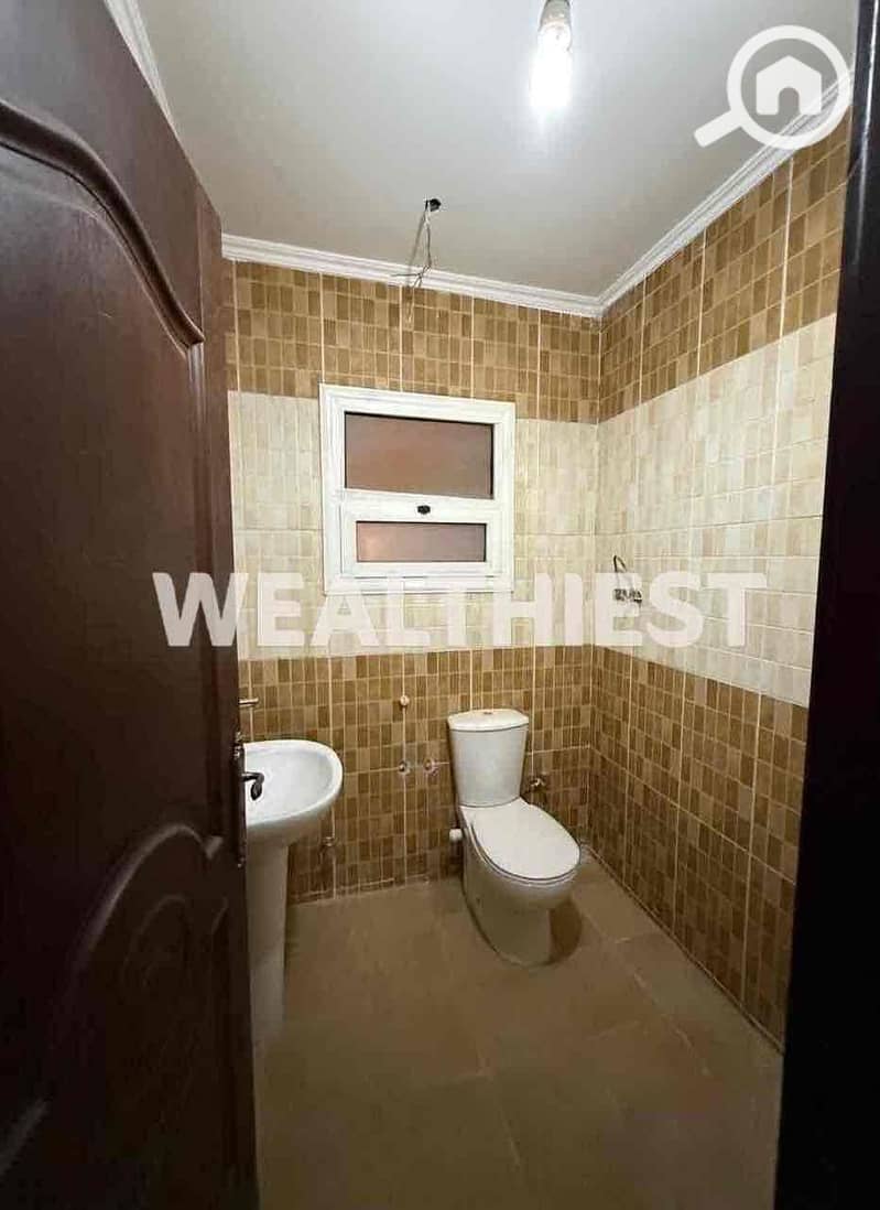 12 6a8ac57a-f22b-4ea9-8bcc-7d7d4dbe85e2. jpg