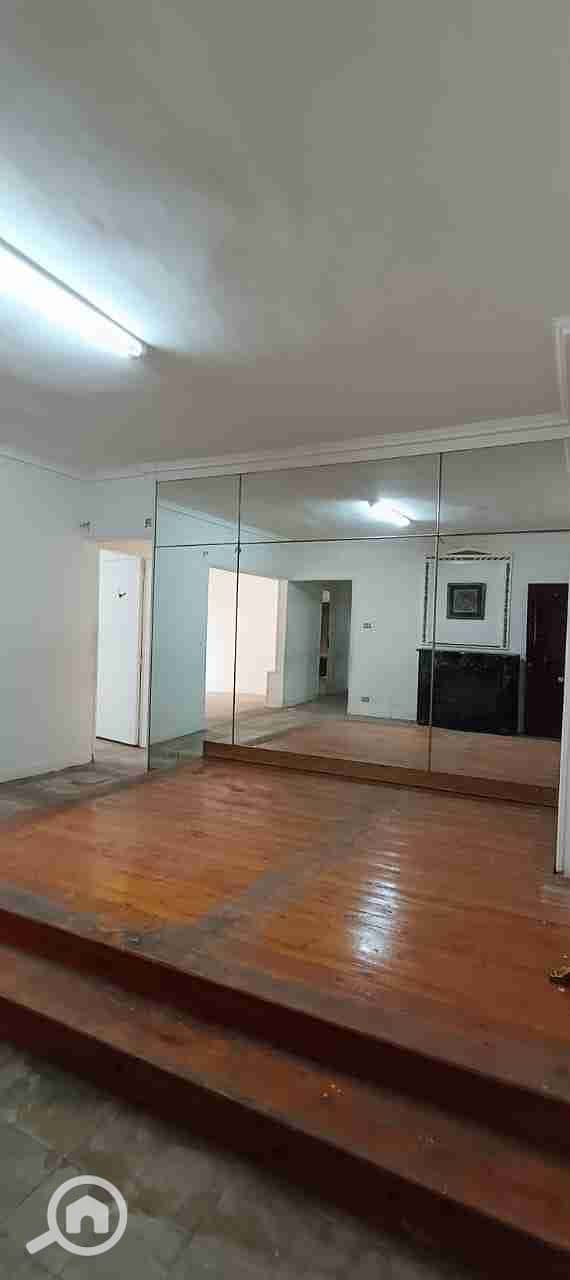 1000249602. jpg 1000249602. jpg