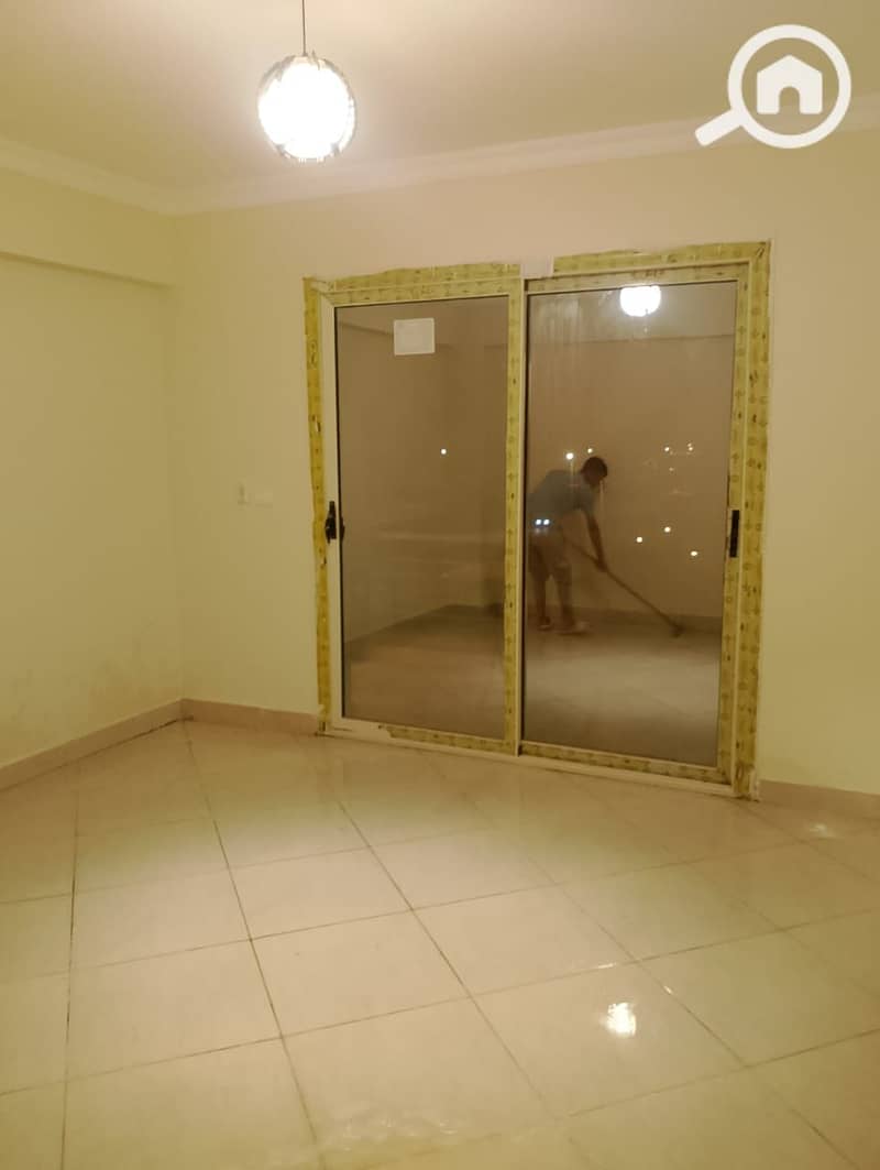 6 WhatsApp Image 2025-12-01 at 17.50. 22_1233b25b. jpg