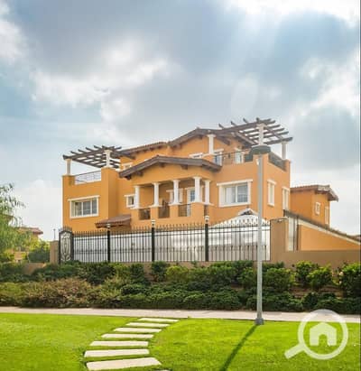 فیلا 4 غرف نوم للبيع في 6 أكتوبر، الجيزة - IMG-20251028-WA0097. jpg