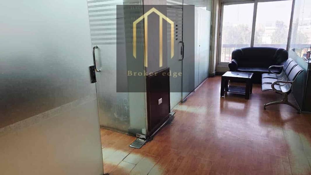 4 21dfe692-a2de-4a19-8e2b-464ab197c729. jpg