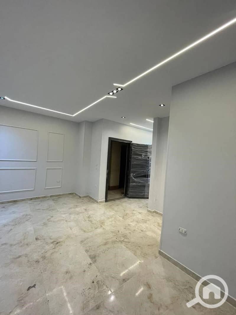 10 WhatsApp Image 2025-12-06 at 1.31. 59 PM (2). jpg