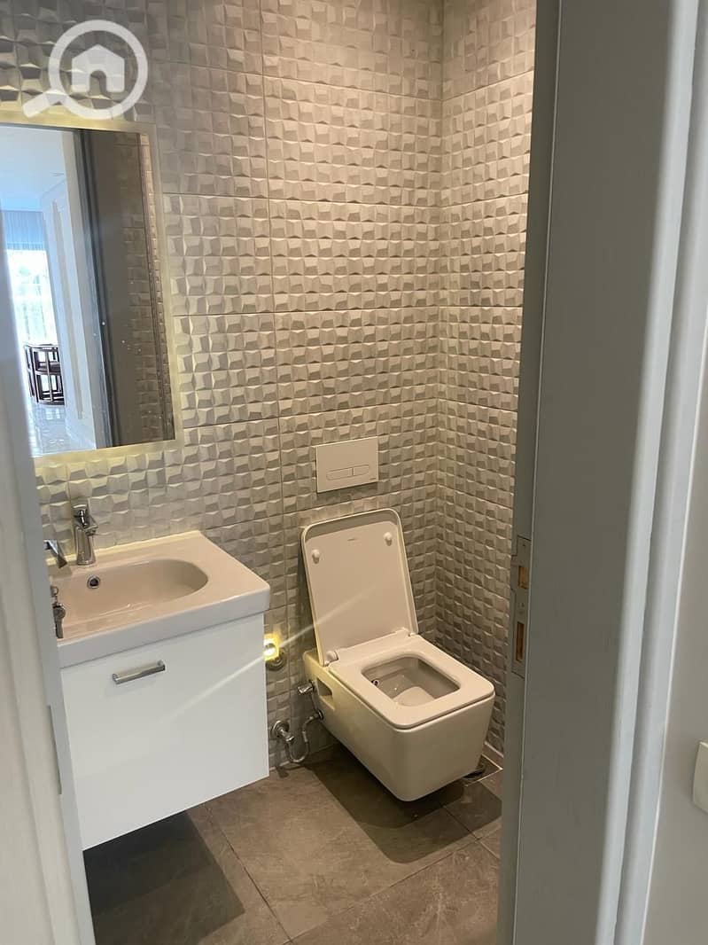 6 WhatsApp Image 2025-12-06 at 1.47. 12 PM (3). jpeg