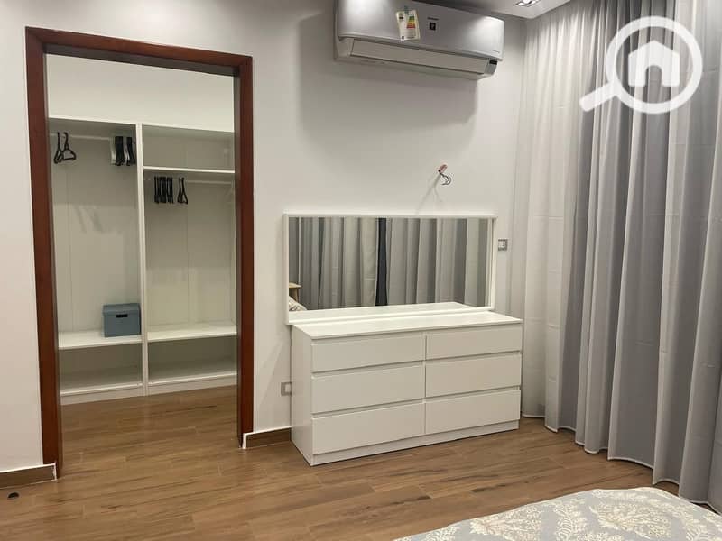 4 WhatsApp Image 2025-11-30 at 2.29. 13 PM (2). jpeg