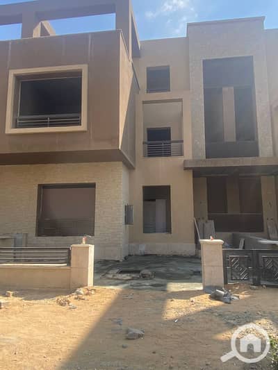 3 Bedroom Townhouse for Sale in 6th of October, Giza - WhatsApp Image 2025-12-06 at 12.49. 42 PM (1). jpeg 3 Bedroom Townhouse for Sale in 6th of October, Giza - WhatsApp Image 2025-12-06 at 12.49. 42 PM (1). jpeg
