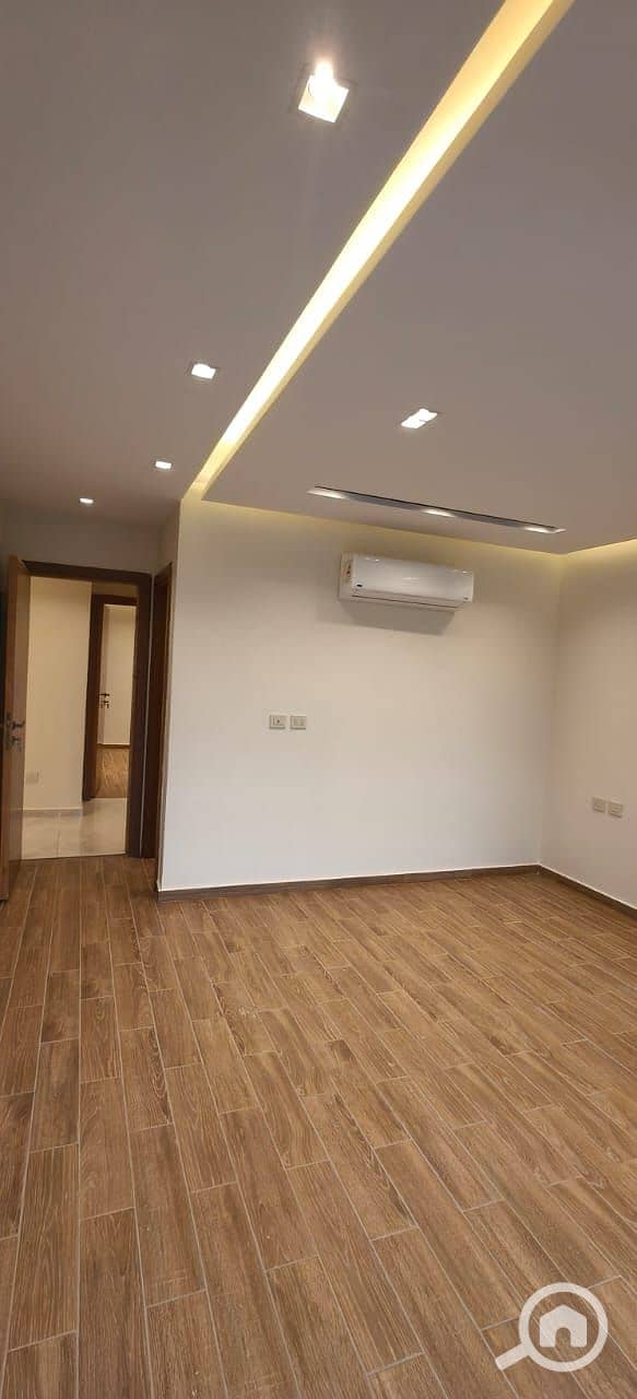 2 WhatsApp Image 2025-12-06 at 2.08. 24 PM (2). jpeg