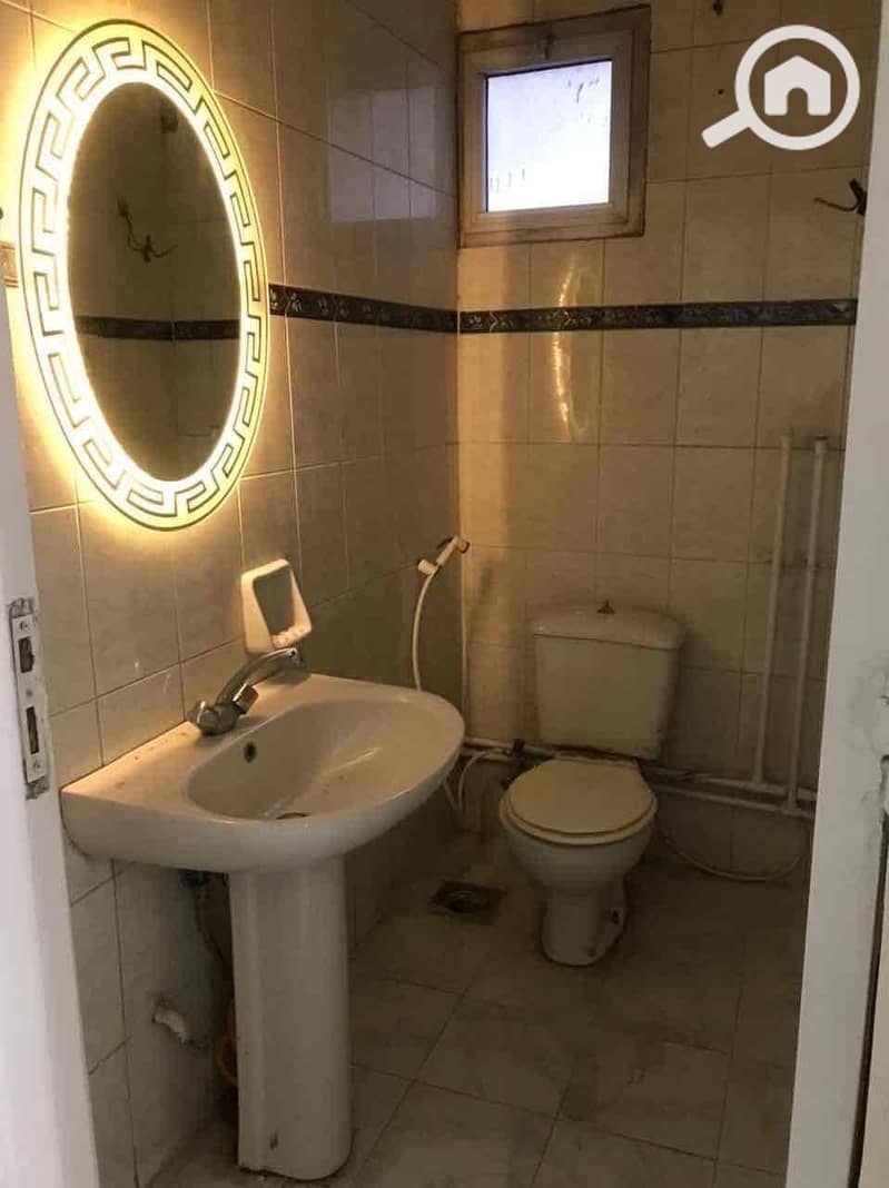 11 ed024af0-c84d-4a26-88e6-320e2fd6f160. jpg