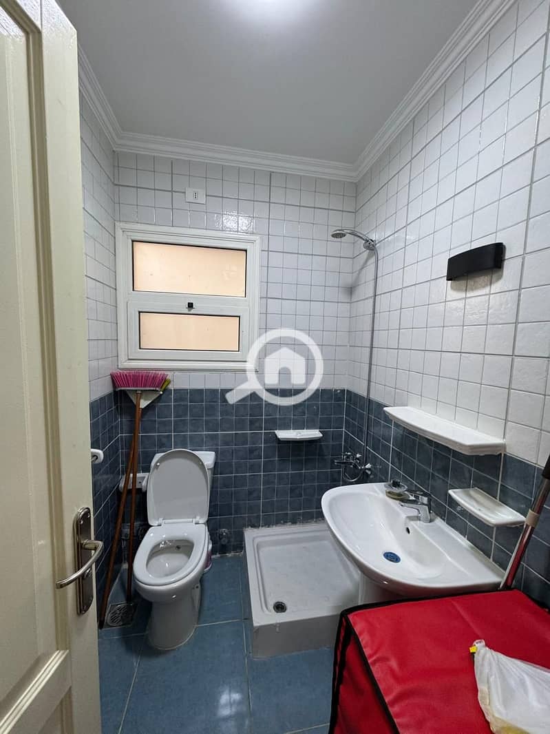 10 e9c58f97-a76a-49bd-8fd4-527436003abc. jpg