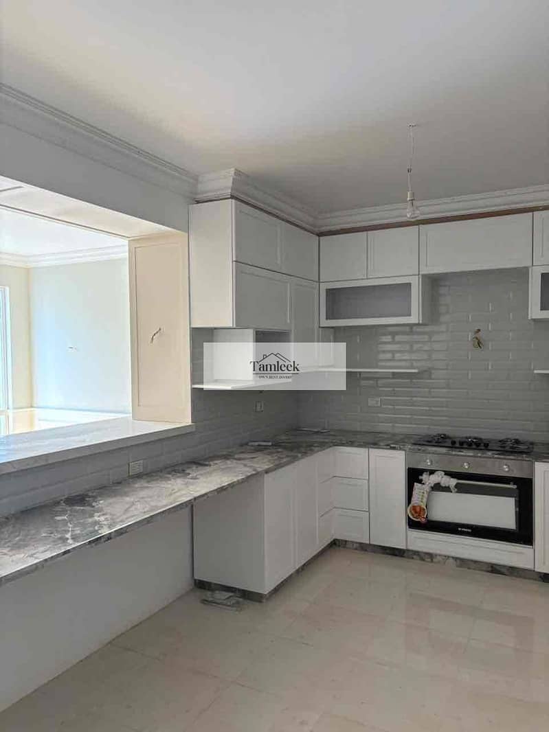 3 a1d4a839-7398-4284-bd43-5255875d6276. jpg