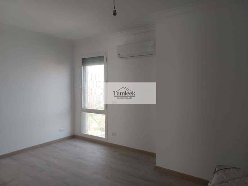 8 ff10d76b-c97d-4423-add9-69fd74bffed6. jpg