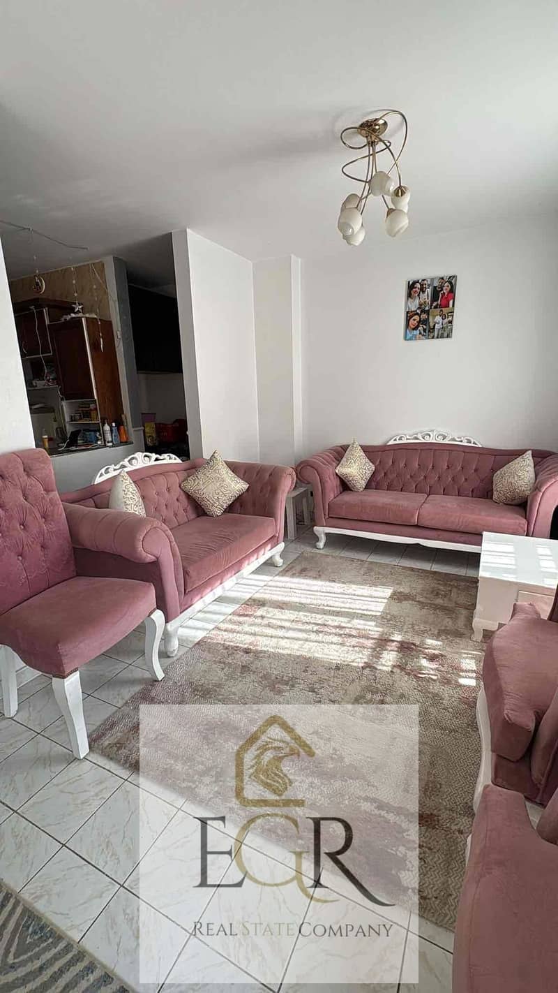 2 a7b81383-c67c-4045-b72a-0a247c51b05c. jpg