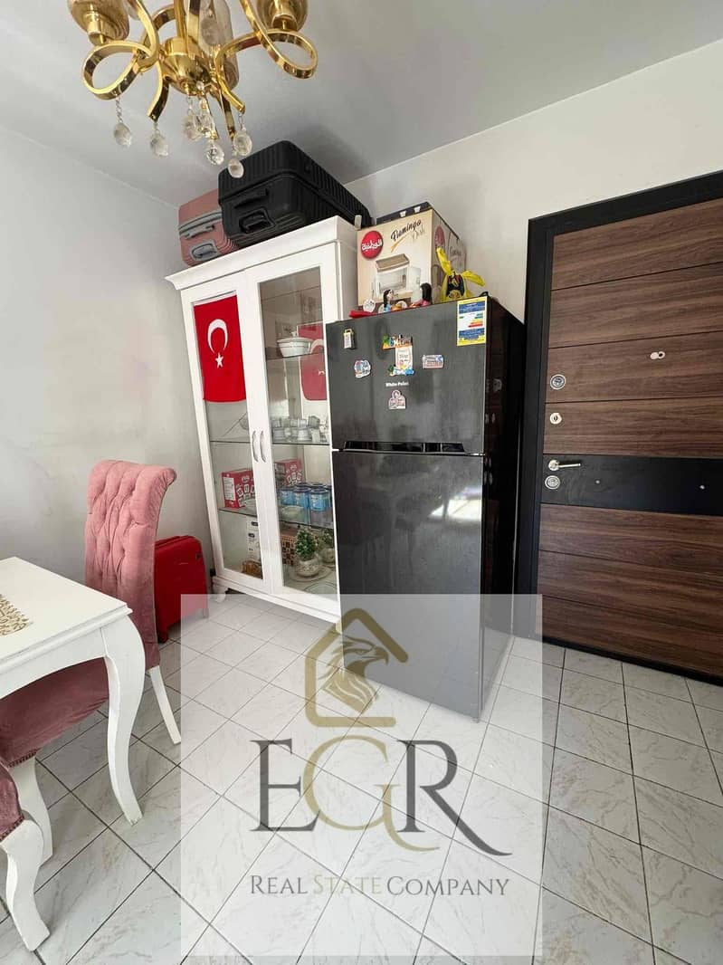 8 a30d80b8-781a-4882-bedc-e2ae7fc4cf5f. jpg