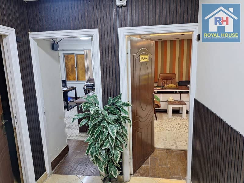 8 debbe22c-6962-4087-a4bf-41476f86b41e. jpeg