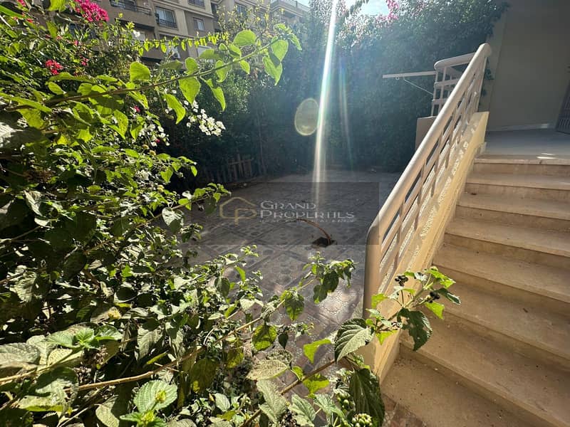 7 2cf8a19f-e4ec-432d-8a1d-a8b720cf4df6. jpg