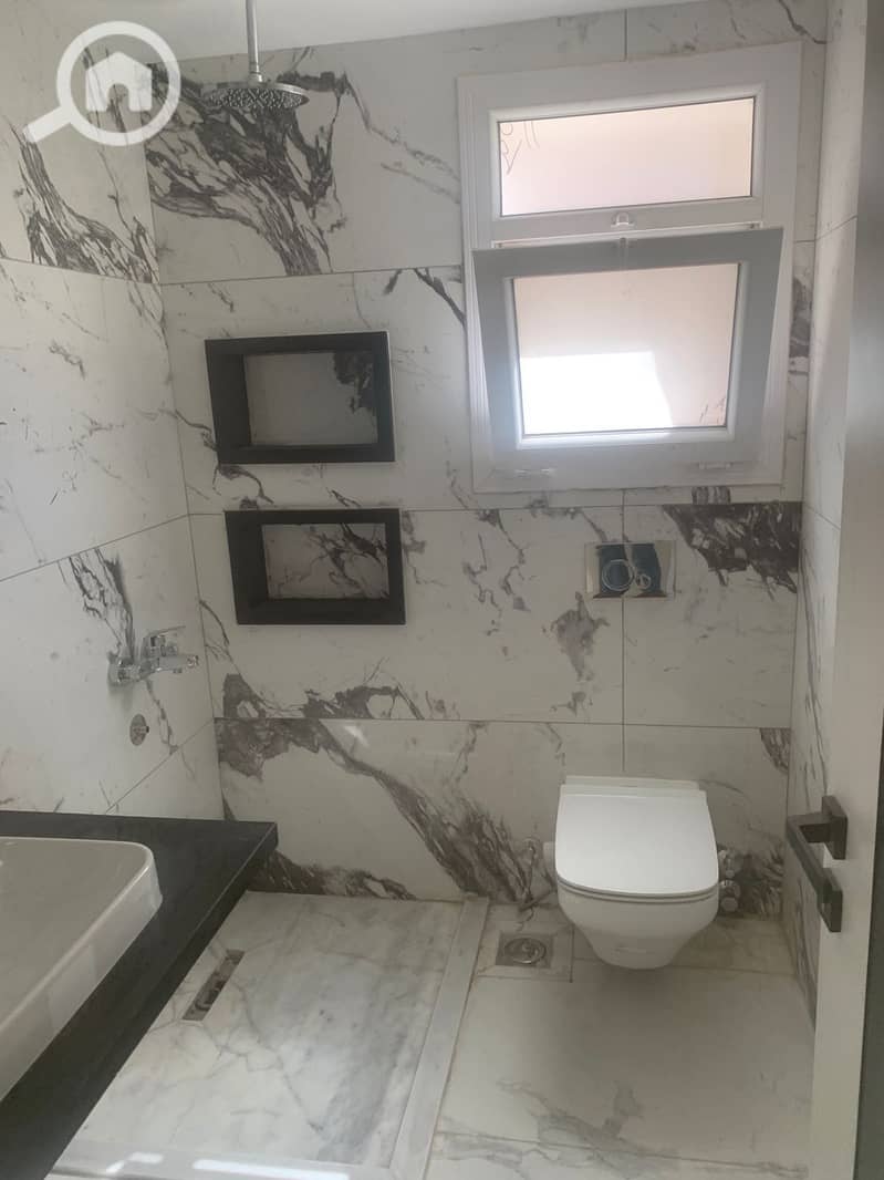 3 48af574b-a729-4bd5-9112-89e036f72d40. jpg