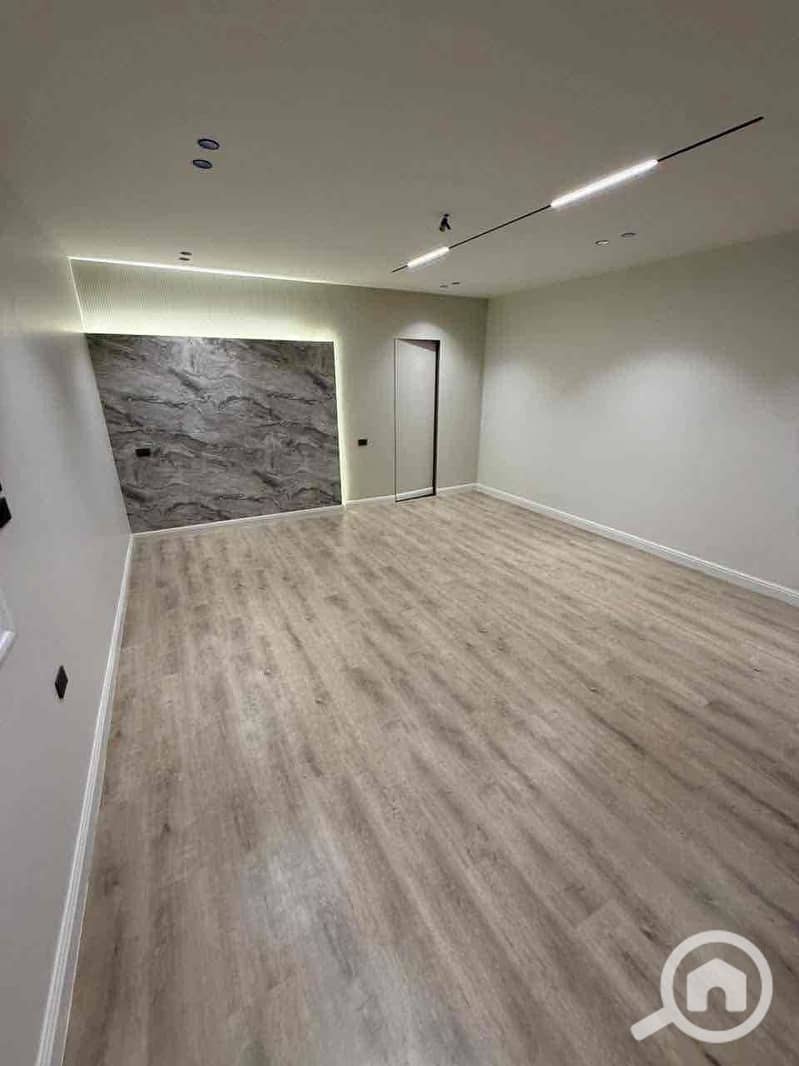 4 2170b280-8ec0-49c7-bb21-6db2aac68cb3. jpg