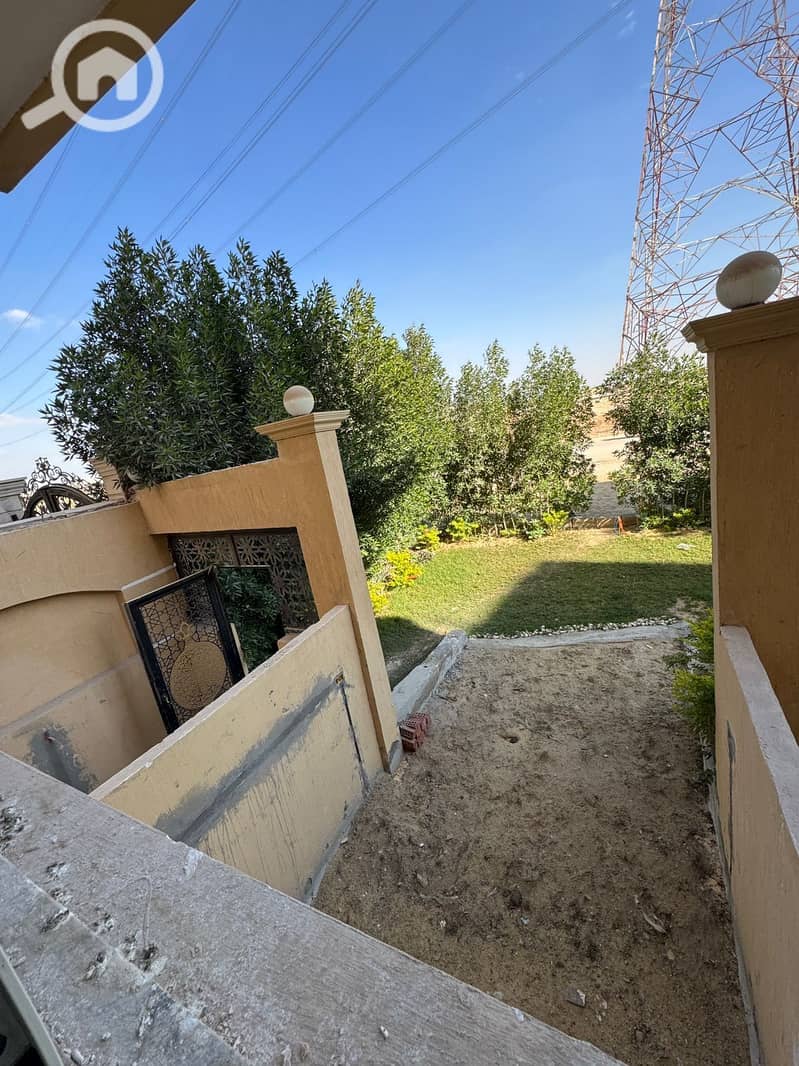 11 motion_photo_1450511947110847804. jpg