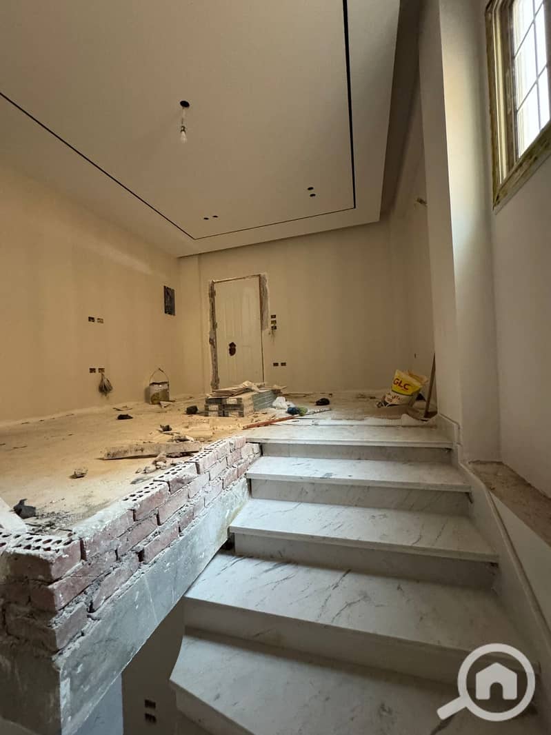 18 motion_photo_2777738828477389914. jpg