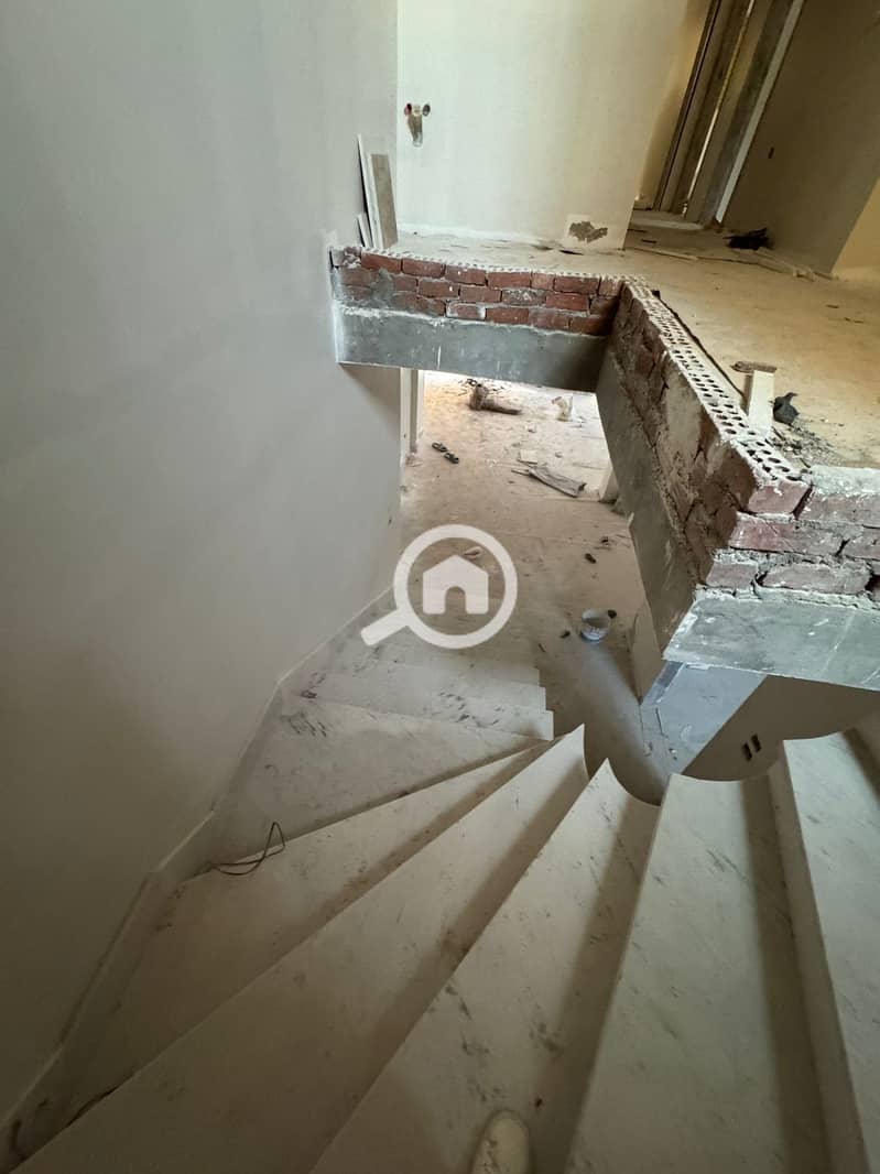 19 motion_photo_6812416056811728637. jpg