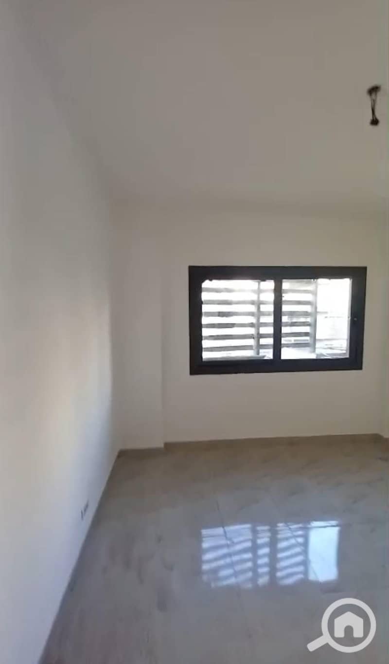 7 WhatsApp Image 2025-12-06 at 13.23. 47_49f48a90. jpg