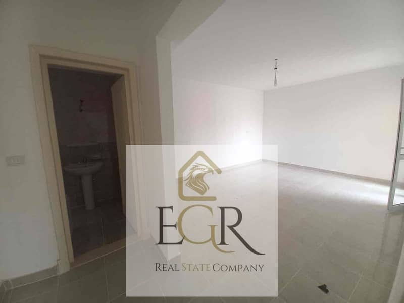 4 f0dd0b85-160e-46dc-9f47-e52b9bdcae2e. jpg