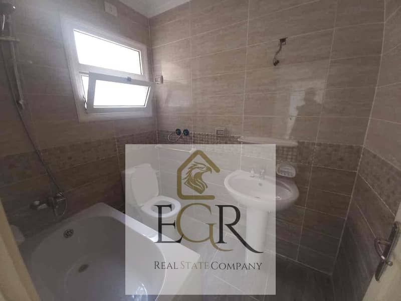 8 d7893c9a-687e-4bf2-afd7-dabcc1077767. jpg