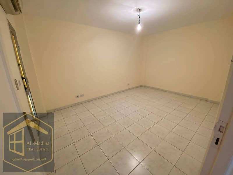 2 35eebaea-742b-42aa-a8d0-f7ef1e15e25a. jpg