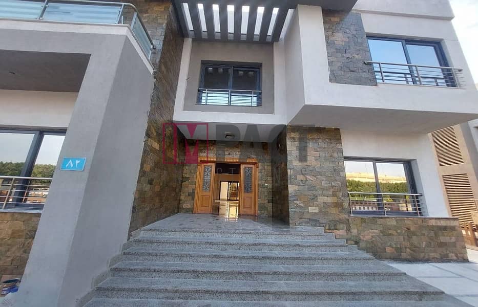 3 bc385ca5-3f6d-4196-b49a-6a05483c5b21. jpg