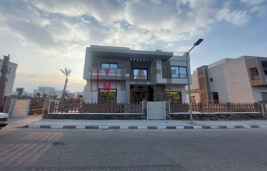 4 b27a80c6-3a51-450f-b608-cfda8ab422f4. jpg