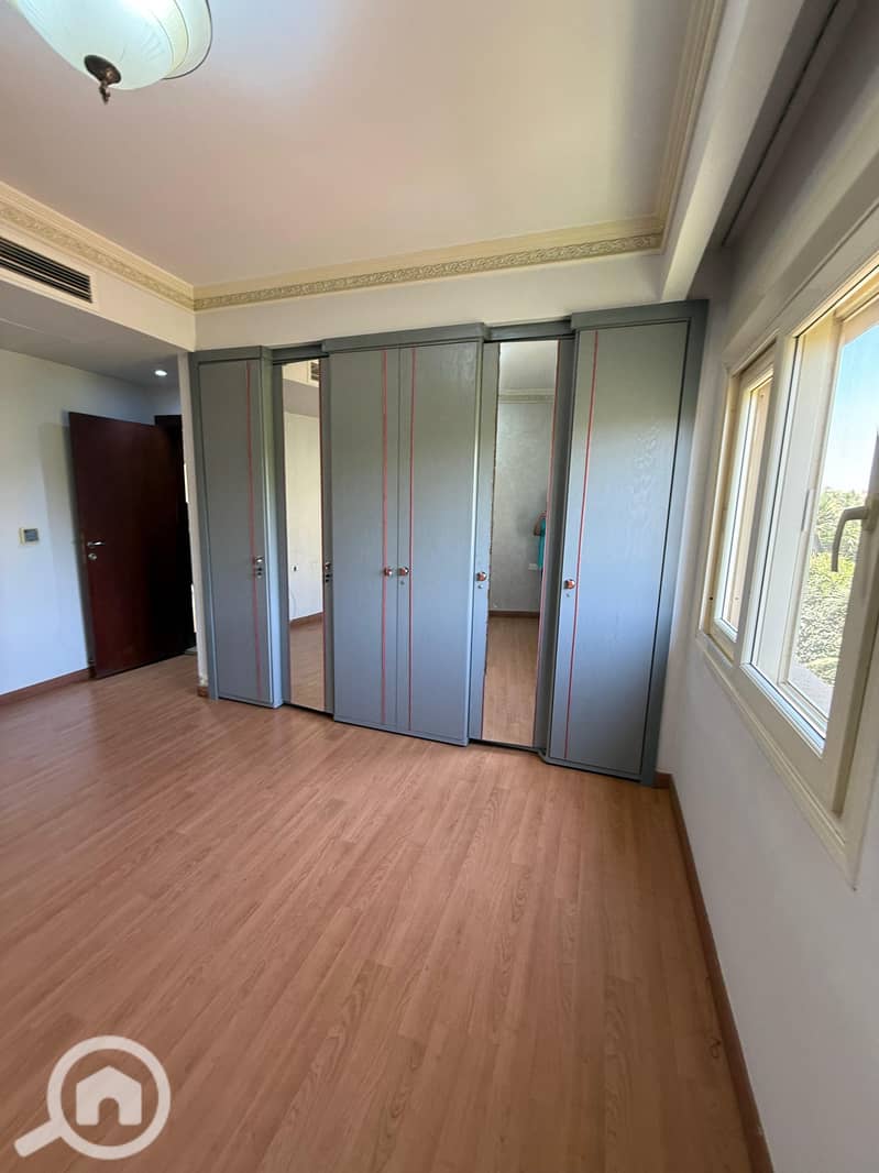 4 26b2251c-2d68-4259-b416-05823cd72b07. jpeg