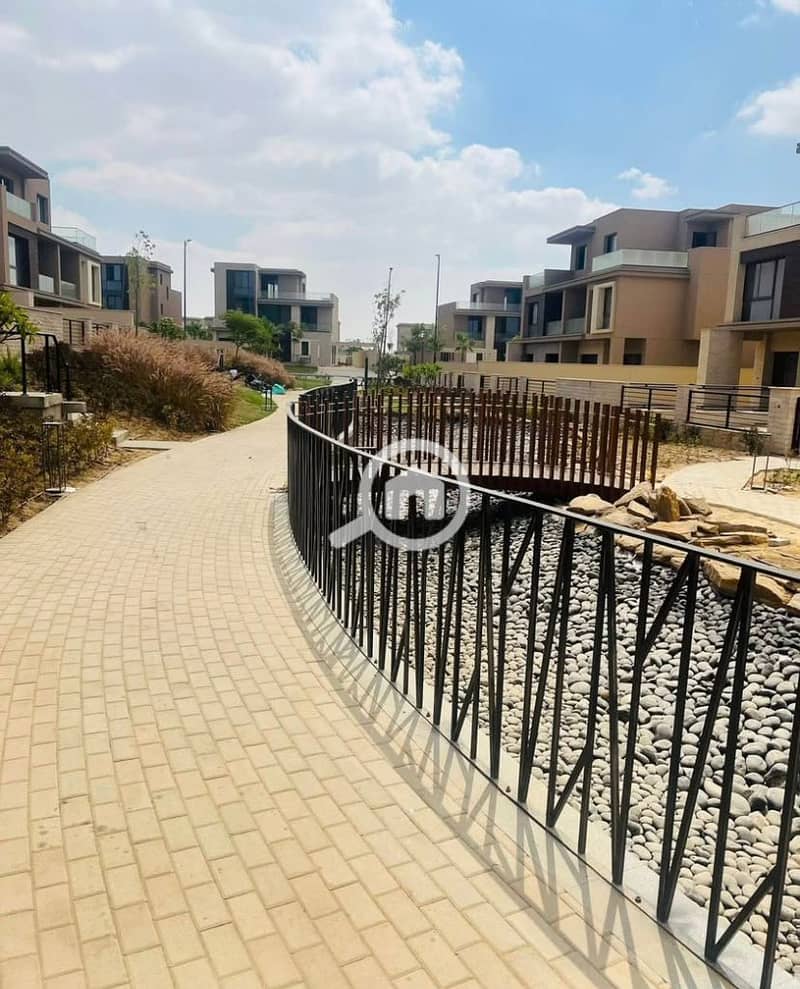 4 WhatsApp Image 2025-12-06 at 2.41. 25 PM (1). jpeg