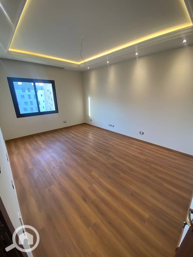 6 WhatsApp Image 2025-12-05 at 3.51. 39 PM. jpeg