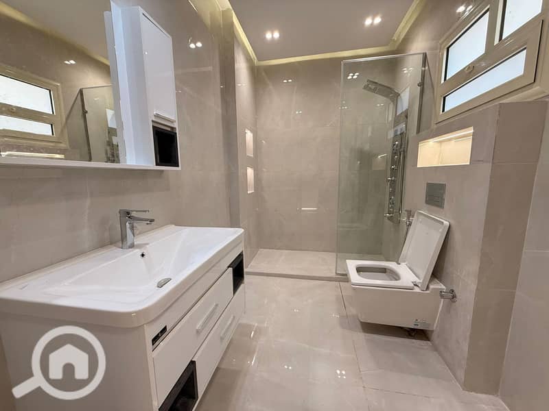 5 1ec92df0-11e9-4e60-93c8-488d6972fdf5. jpg