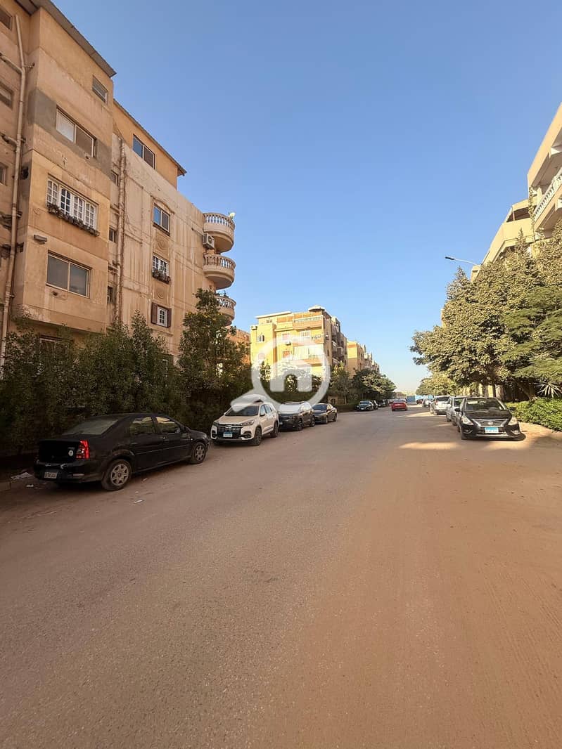 12 b8888529-d5a8-4606-a750-2b45637aced0. jpg