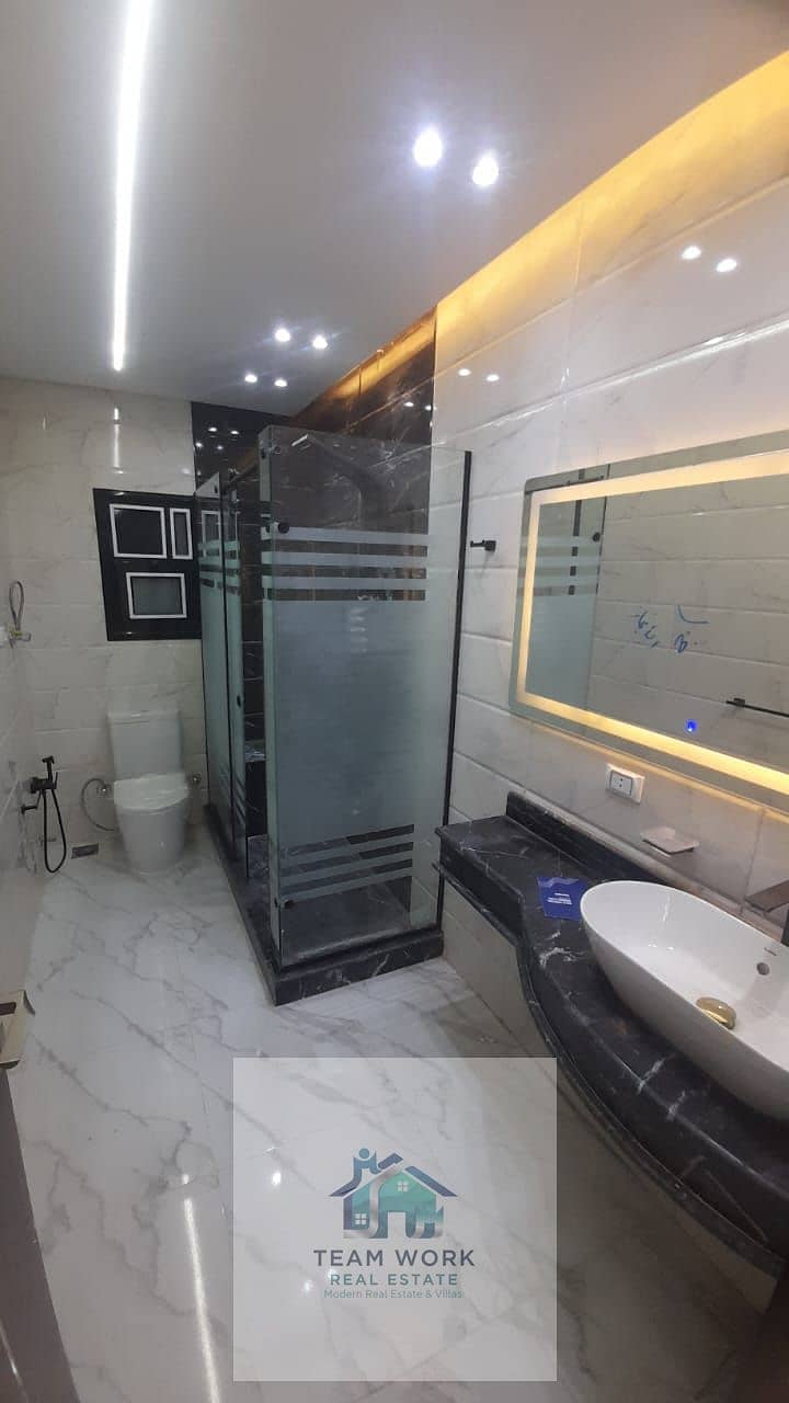 4 10fa9a8f-a716-4f97-80e1-fdfd4ec7ae93. jpg