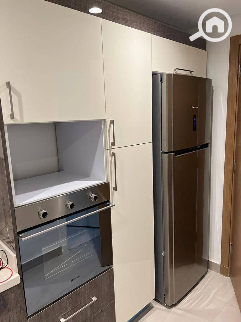 22 WhatsApp Image 2025-12-06 at 14.39. 58 (1). jpeg