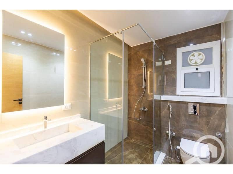 13 c866d13f-27db-4f16-abac-66cfc6e208a9. jpg