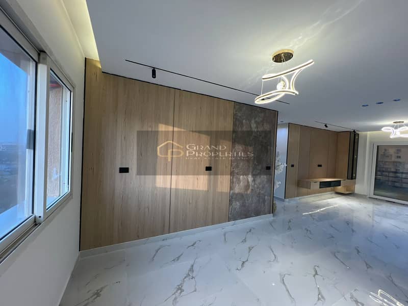 7 c72b3a1f-e37c-4cad-9e05-b40eea75cb83. jpg