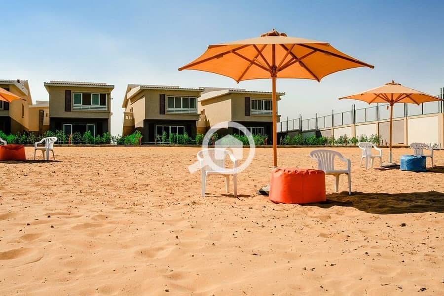 8 365431061_6895764690482696_8959442271347923621_n. jpg