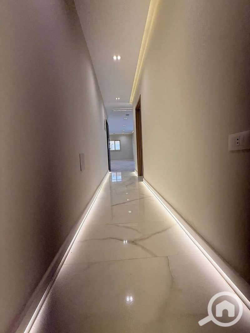 5 7331b7a3-579f-4c79-98a0-217bdca81a04. jpg