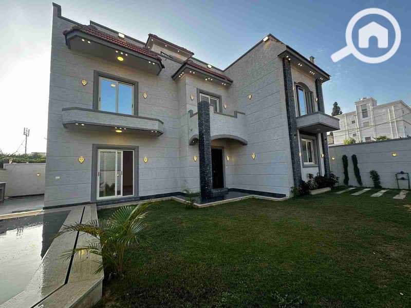 1000494929. jpg 1000494929. jpg