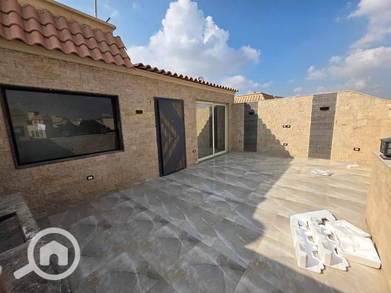 18 b3834cc3-4023-4cdd-8fe2-692dc4a544d9. jpg